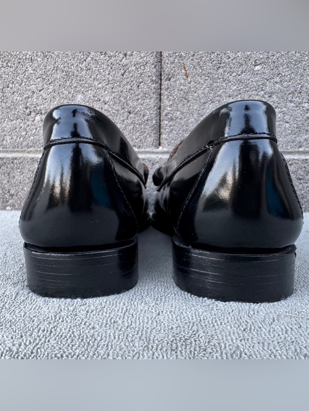 G.H. Bass Whitney Emoji Star Black Patent Leather Loafers Size 7.5 M - Picture 3 of 7